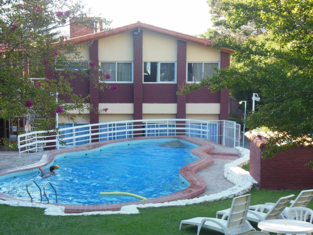 Hotel Aoma Villa Carlos Paz Exterior foto